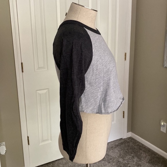 American Apparel Crop Tee Shirt - Picture 3 of 5